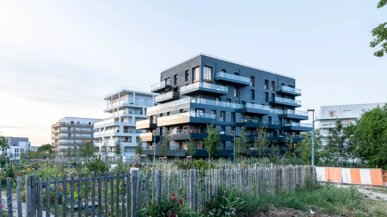 2025-07-04-logements-champs-sur-marne-066-panorama-basse-def-wip