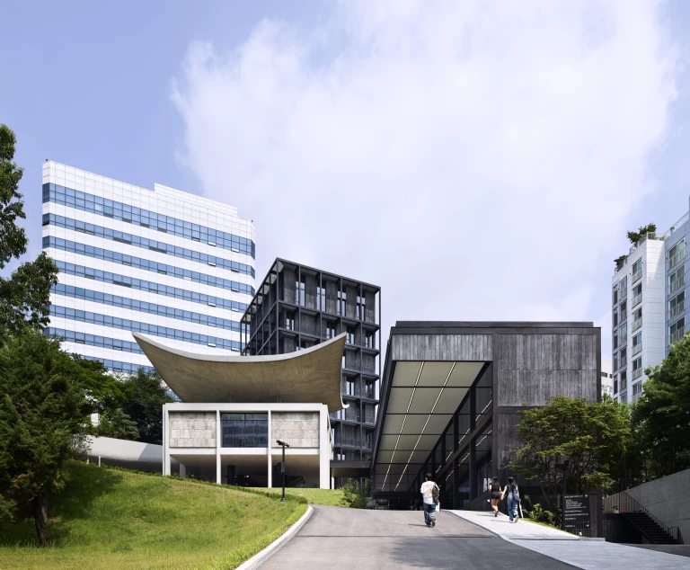 ambassade-de-france-photo-entree-2