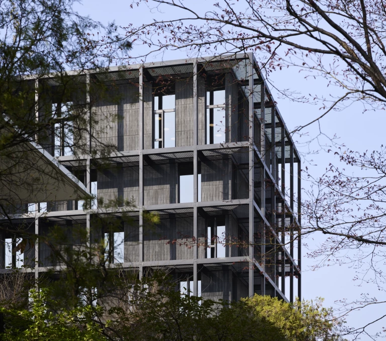 ambassade-de-france-photo-facade-3-kim-yongkwan