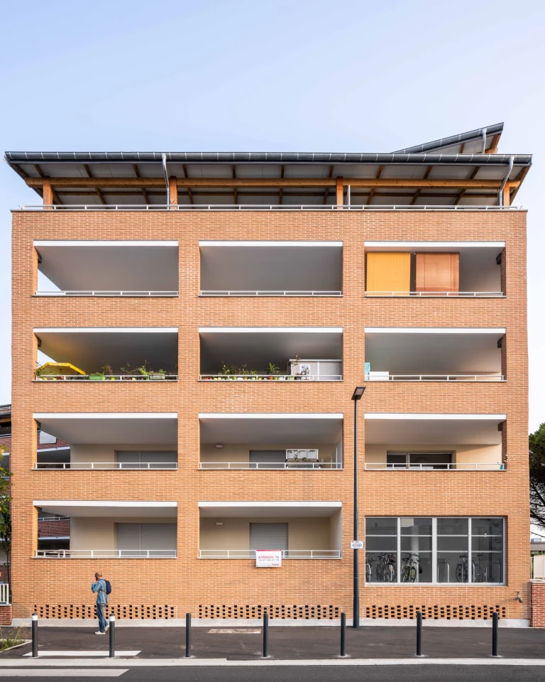 2024-08-20-cite-blanche-toulouse-159-panorama-basse-def