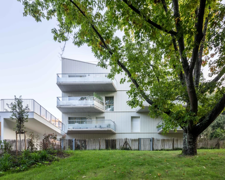 2024-09-18-nantes-156-panorama-basse-def